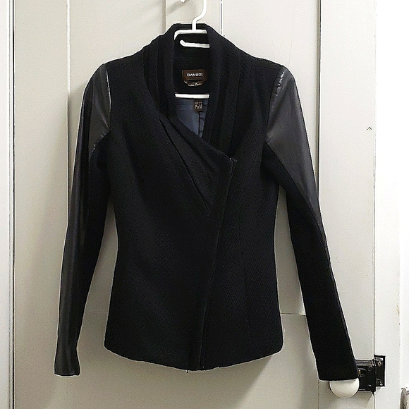 Danier leather wool and lambskin jacket - Picture 5 of 11